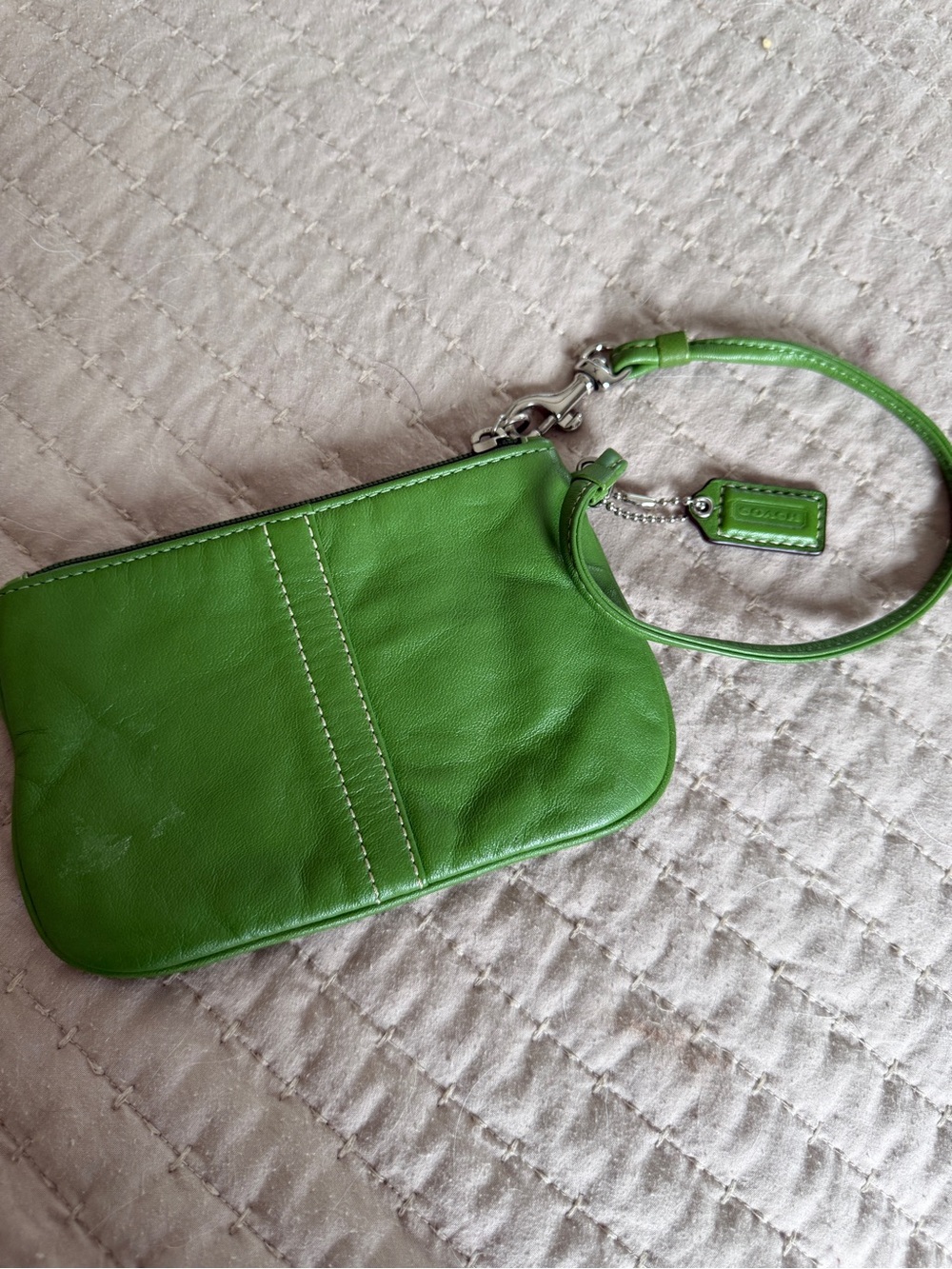 Coach Green Leather Wristlet Clutch with Silver Hardware - Picture 2 of 3